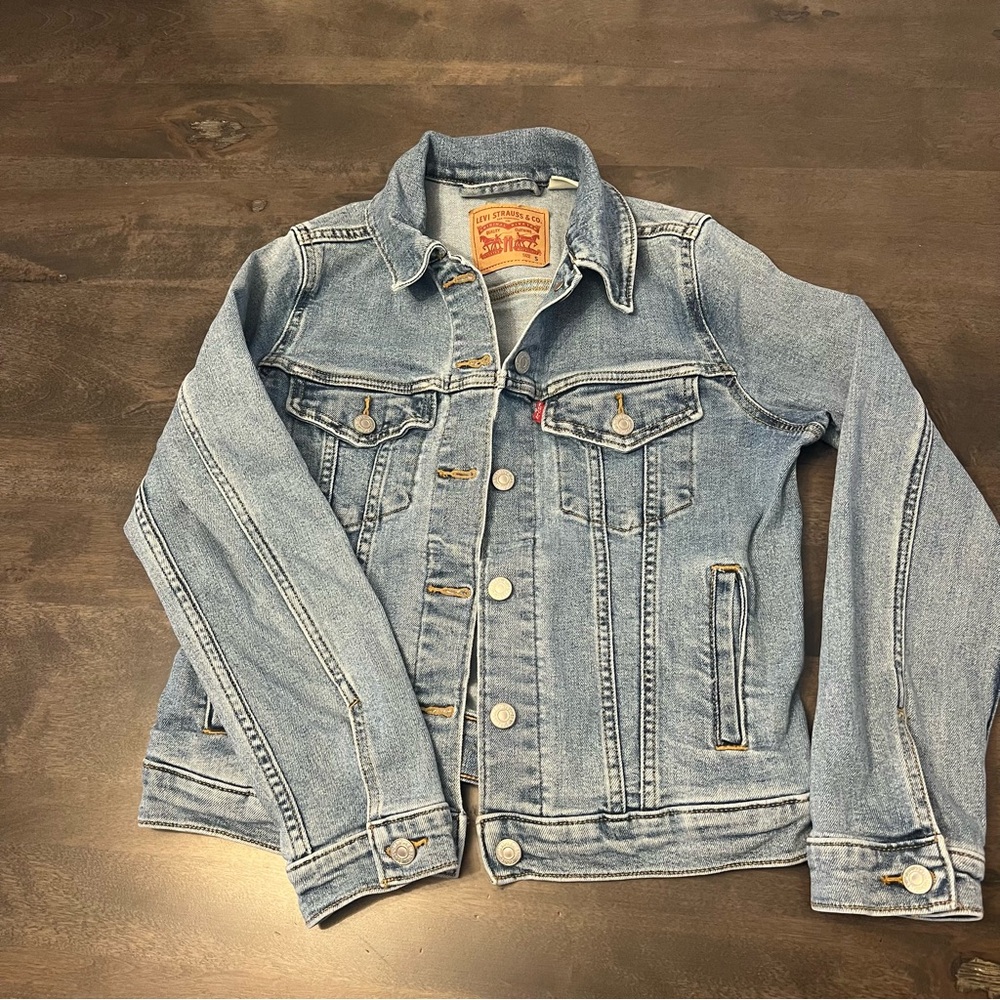 Levi’s fitted stretch denim jacket women’s size small